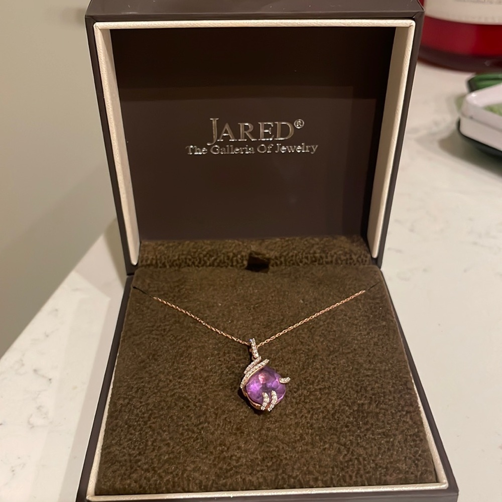 Amethyst pendant necklace